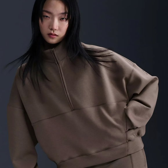 Nike Tops - Nike 24.7 ImpossiblySoft Oversized 1/2 Zip Sweatshirt In Mink Brown, NWT